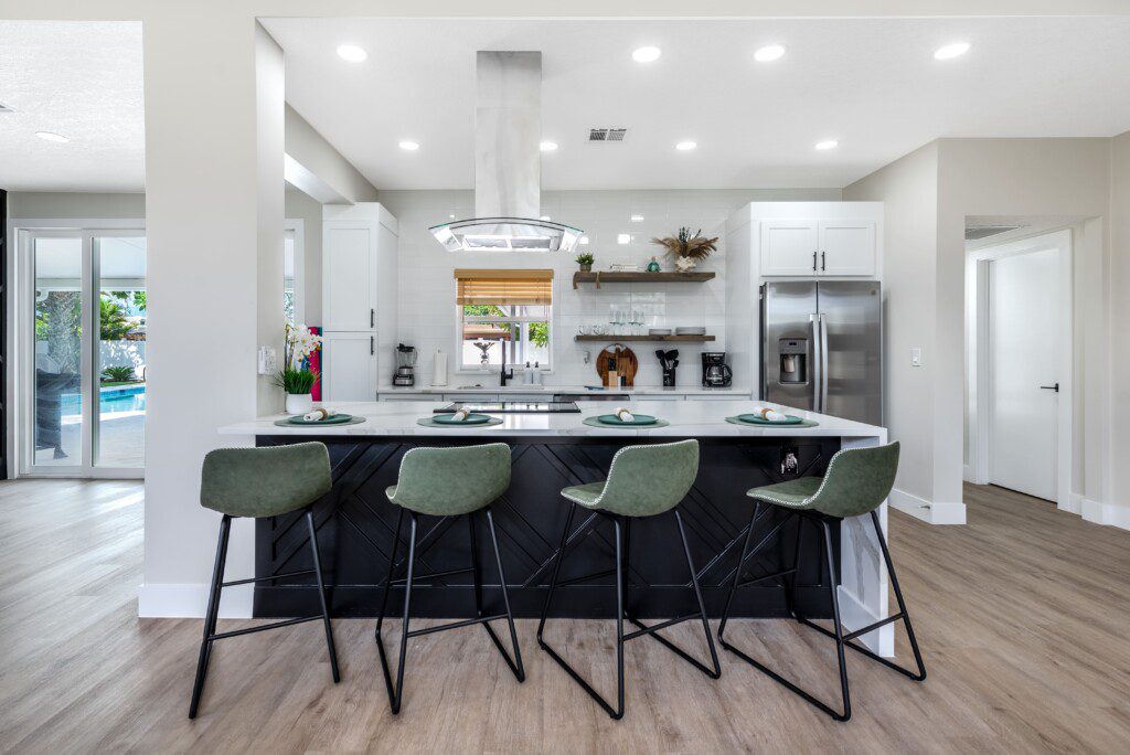 400e5efc e9cf 47f0 aeb5 96a2a31289277957 D Lake Clarke Shores 37 min.jpg