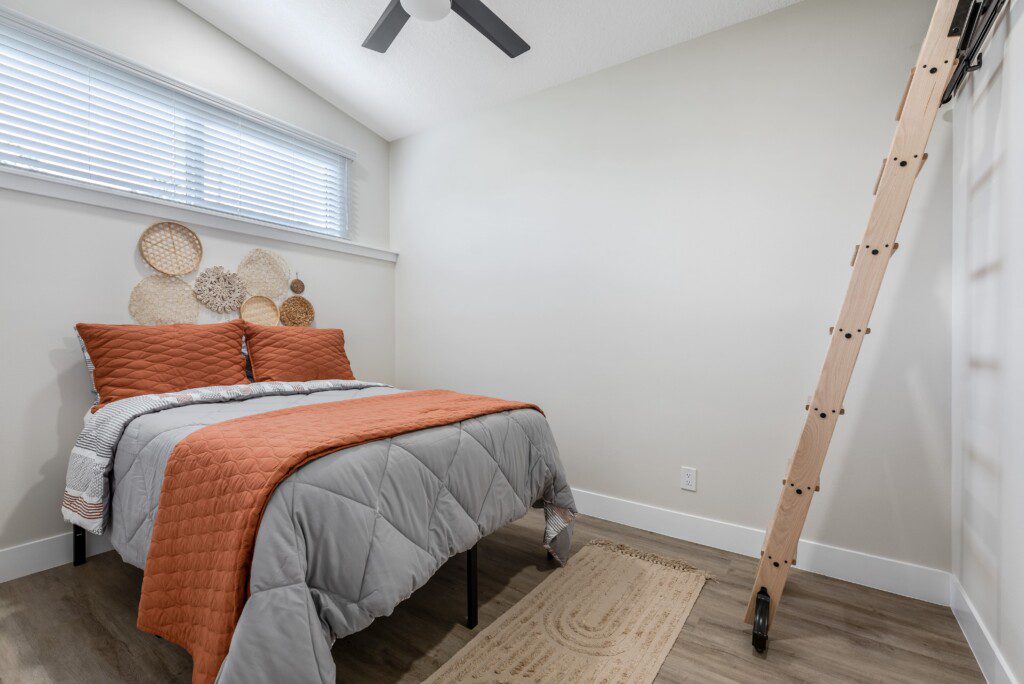 51729fd4 ecc2 4128 9b68 8be0e38c28b87957 D Lake Clarke Shores 25 min.jpg