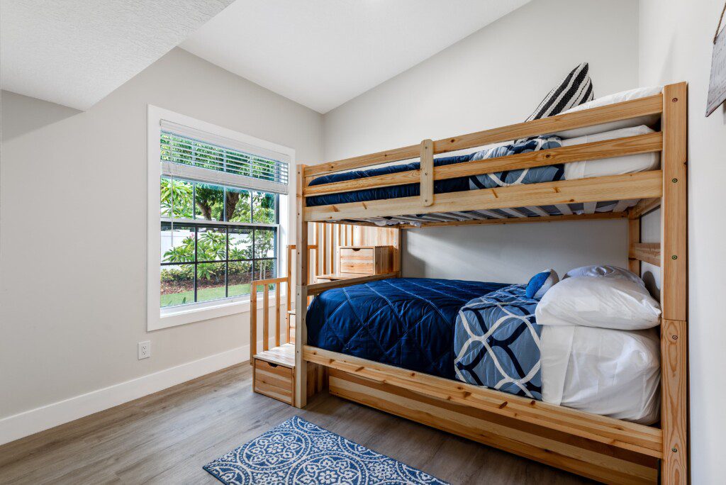 7bd60a4c 10f0 4f06 9d8c c038cfeb79817957 D Lake Clarke Shores 22 min.jpg