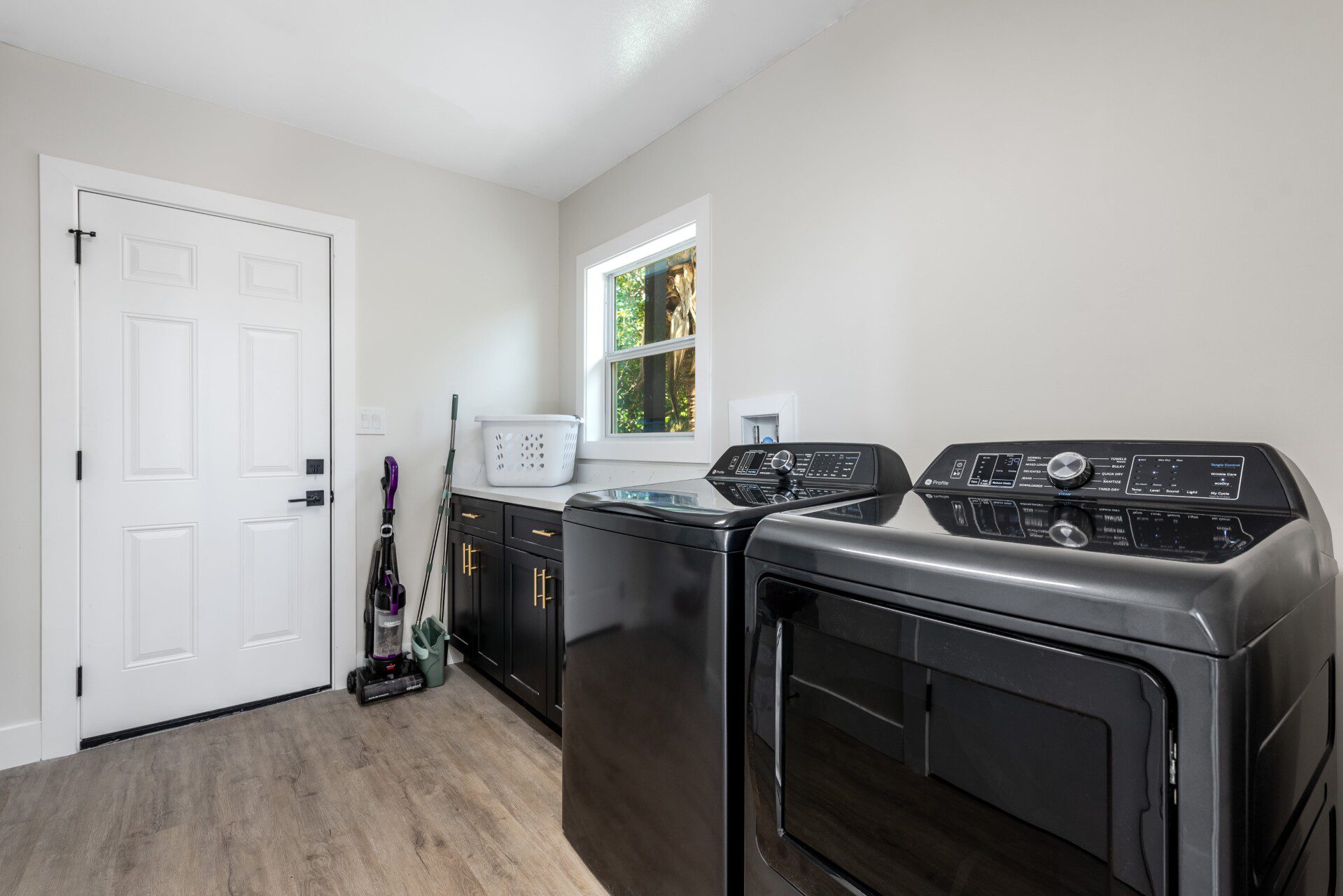 bbc7bd5b 4c18 46e4 aea3 3f3a844fc8507957 D Lake Clarke Shores 28 min.jpg