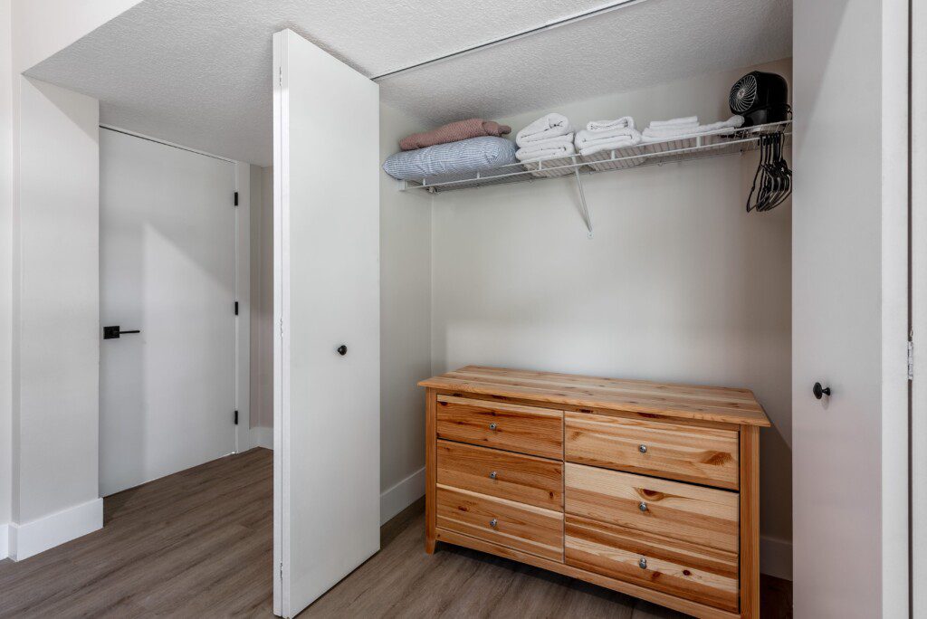 c199ca97 2398 4ad0 a0bf 04f9dfc820377957 D Lake Clarke Shores 24 min.jpg