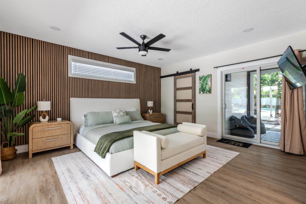 cc4d4752 e86f 4baf 9941 79a652ab57f67957 D Lake Clarke Shores 13 min.jpg